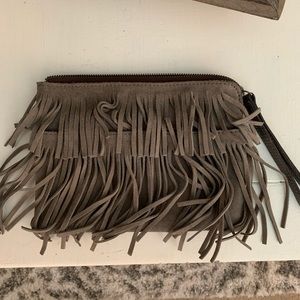 Gray fringe clutch.